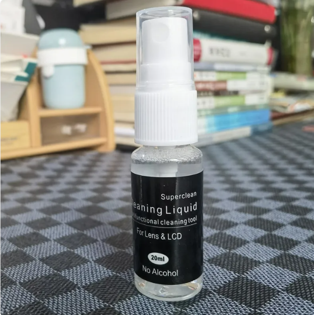 Crystal Clear Lens Cleaner Wear for Art Thou