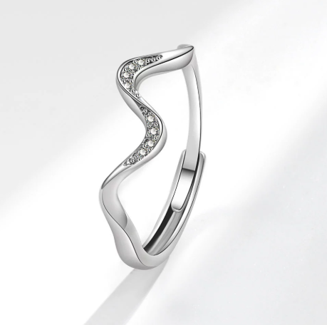 Water Wave Silver Ring in Fashion Design Wear for Art Thou