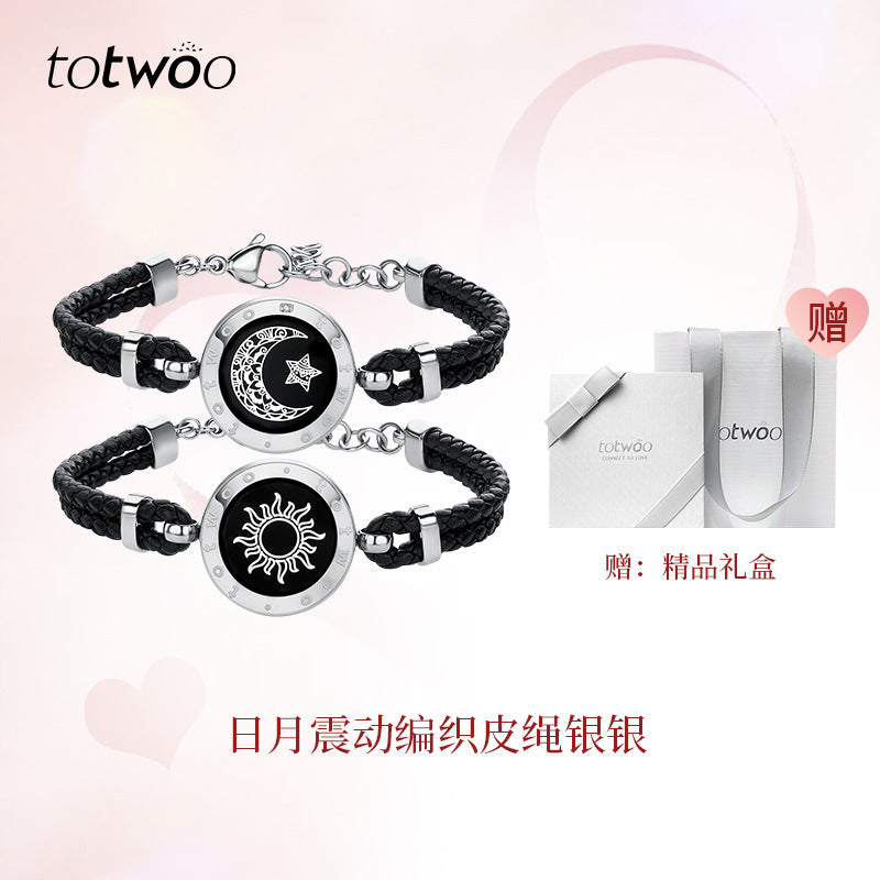 Totwoo Smart Bracelet with Flash & Vibration for Couples Wear for Art Thou