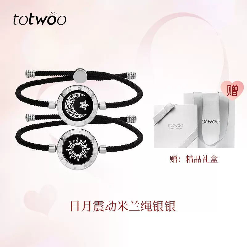 Totwoo Smart Bracelet with Flash & Vibration for Couples Wear for Art Thou