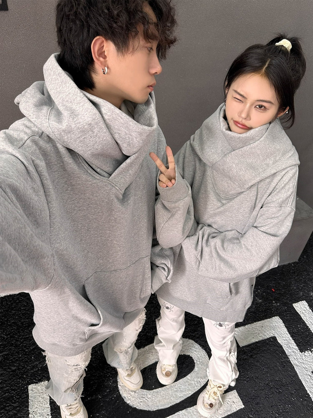 Loose High Collar Fleece Lined Hoodie Wear for Art Thou