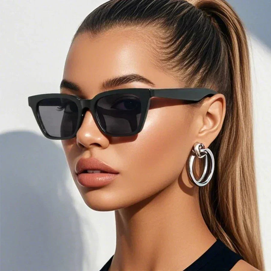 Classic Black Vintage Cat Eye Sunglasses Women Brand Designer Simplicity Elegant Small Frame Sun Glasses Men Trend Eyewear UV400 Femstylo