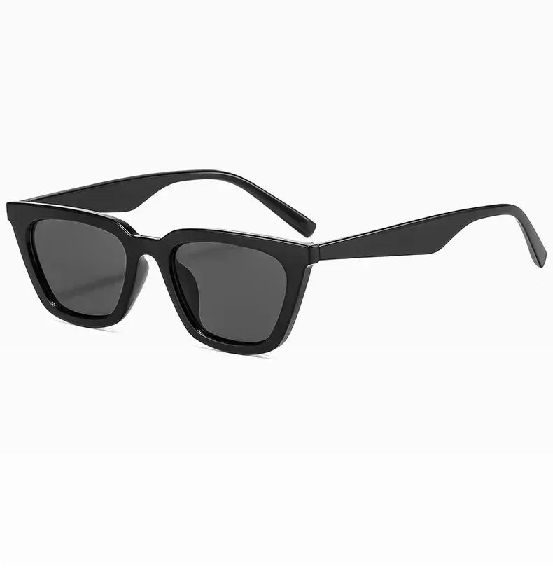 Classic Black Vintage Cat Eye Sunglasses Women Brand Designer Simplicity Elegant Small Frame Sun Glasses Men Trend Eyewear UV400 Femstylo