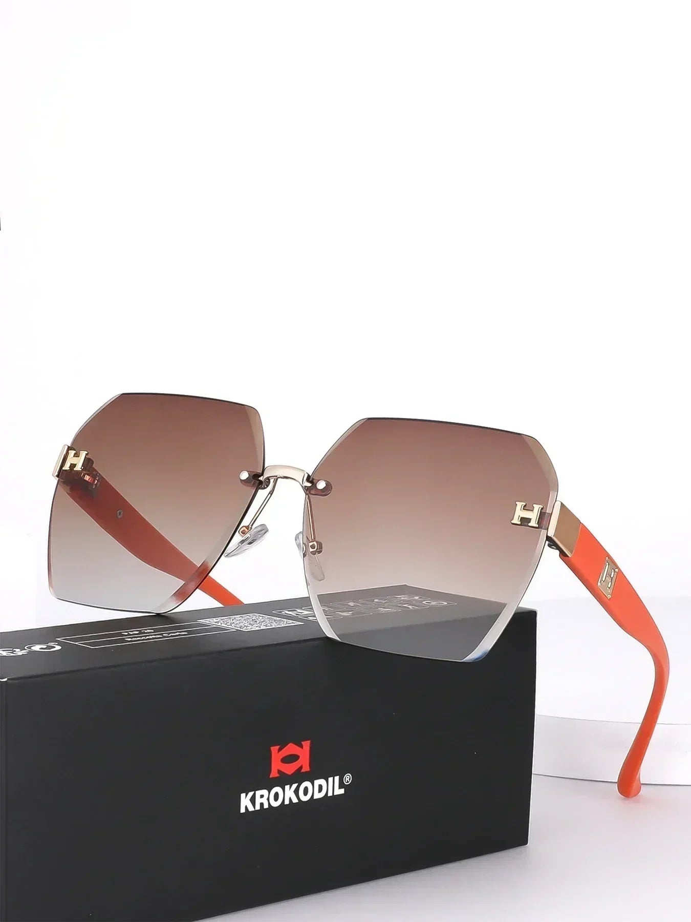 2025 New Fashion Sunglasses Luxury Brand Designer Women Men Retro Square Big Frame Eyewear Uv400 Outdoors Glasses Box Packaging Femstylo