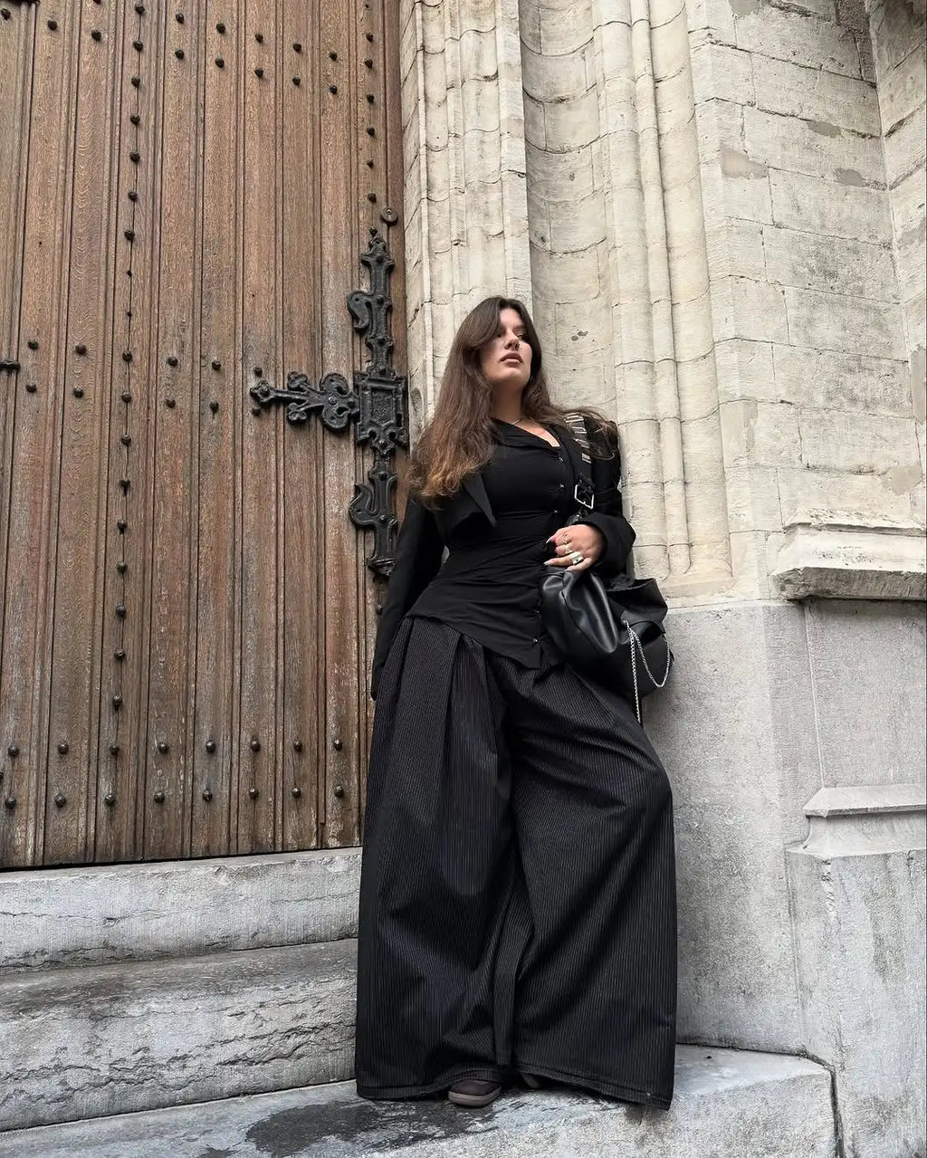 Women Vintage Black Irregular Buttons Top Fashion Solid Lapel Short Sleeve Slim Cropped Blouse 2026 Lady Daily Street Y2k Tops Urban Fashion Icon