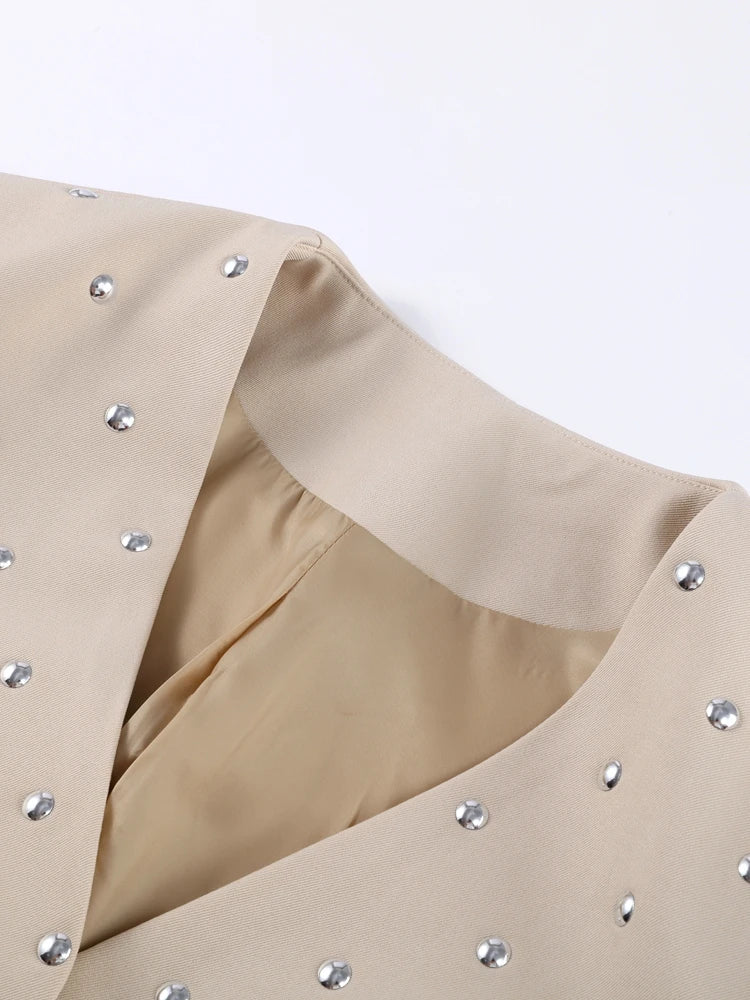 Rivet Fashion V-neck Balzer Coat Women Shoulder Pads Loose Fake Pocket Long Sleeve Jacket 2025 Spring Street Party Commute Tops Urban Fashion Icon