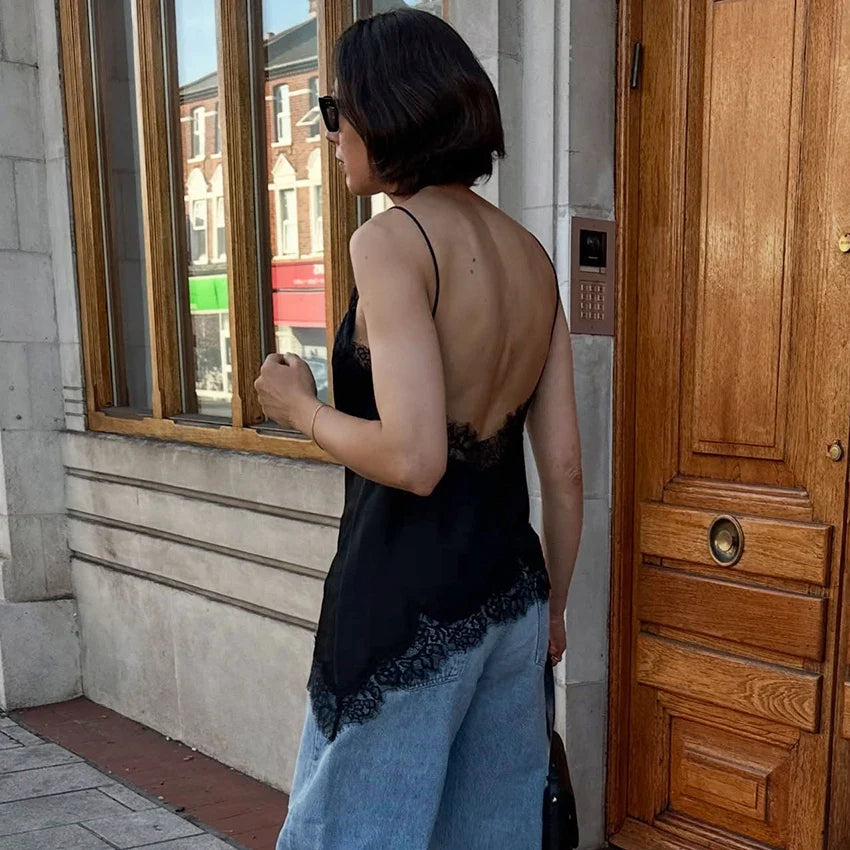 Linad Sexy Black Backless Lace Camisole Women Street Chic Spaghetti Strap Tops Female Casual Patchwork Silk Vest Female 2025 Urban Fashion Icon