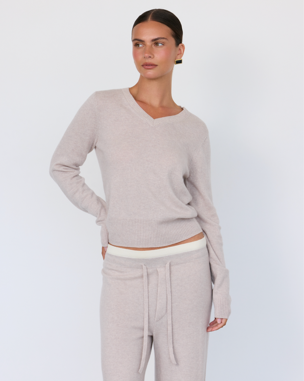 Tove V-Neck Sweater Artless Forever