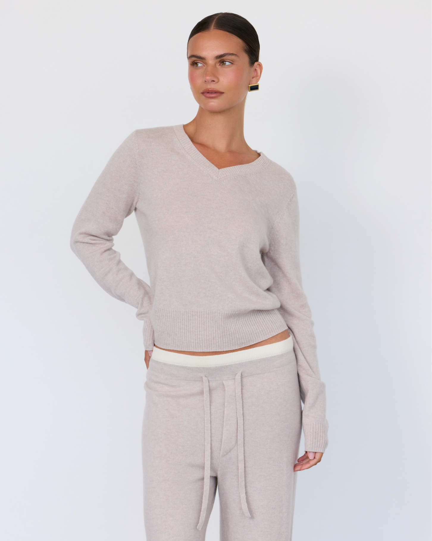 Tove V-Neck Sweater Artless Forever