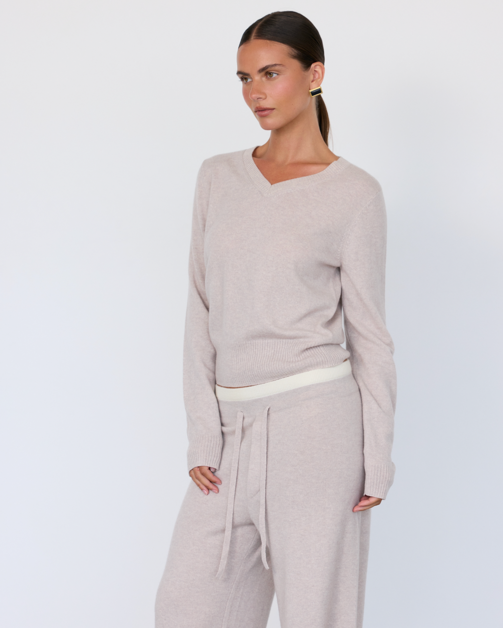 Tove V-Neck Sweater Artless Forever