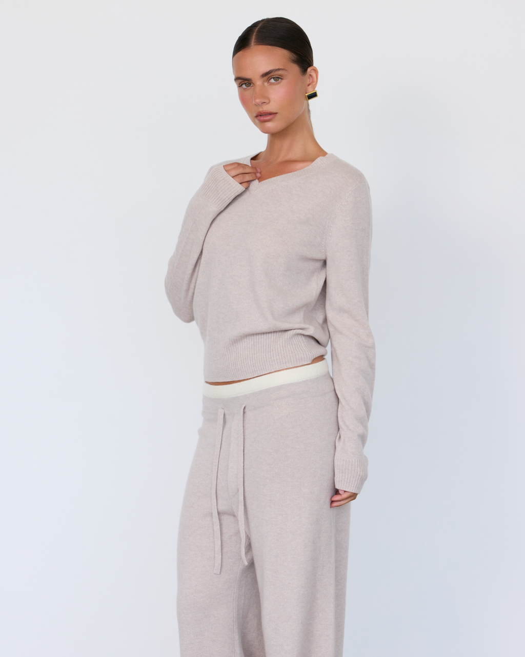 Tove V-Neck Sweater Artless Forever