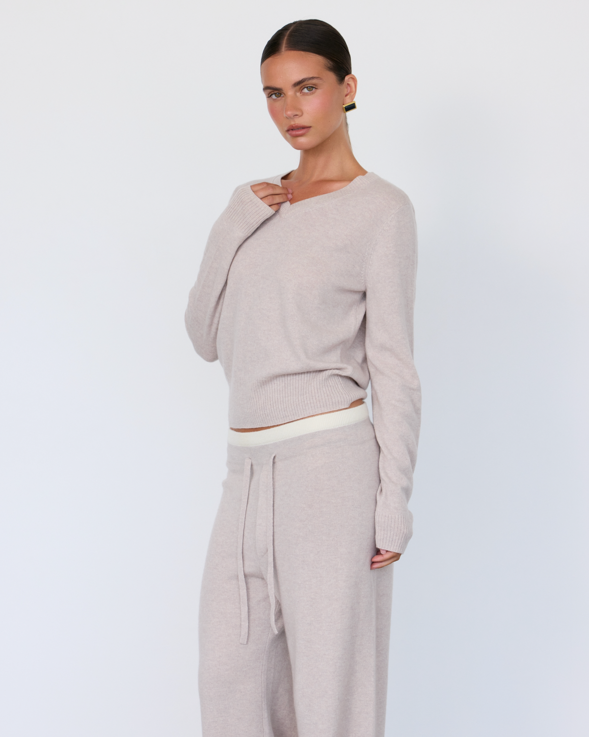 Tove V-Neck Sweater Artless Forever