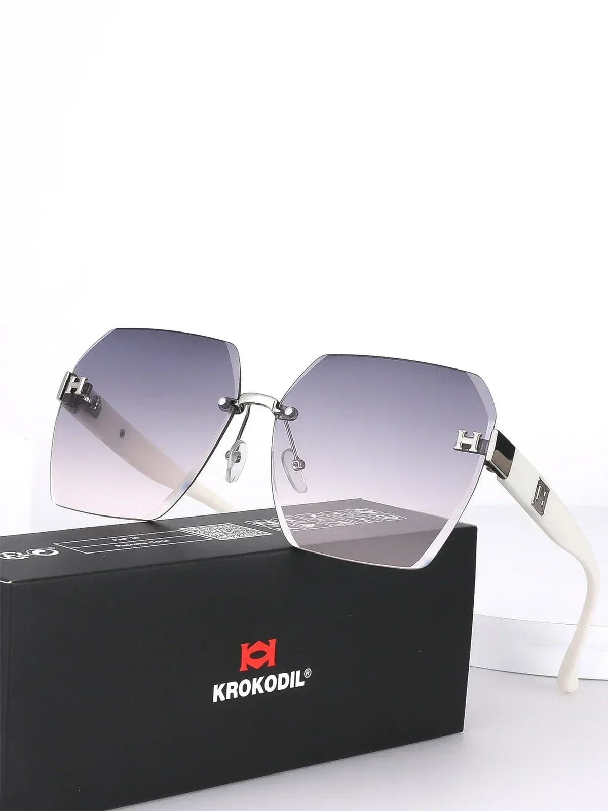 2025 New Fashion Sunglasses Luxury Brand Designer Women Men Retro Square Big Frame Eyewear Uv400 Outdoors Glasses Box Packaging Femstylo