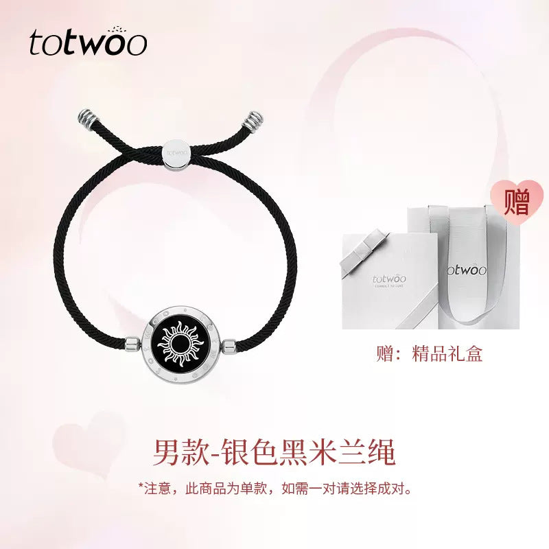 Totwoo Smart Bracelet with Flash & Vibration for Couples Wear for Art Thou