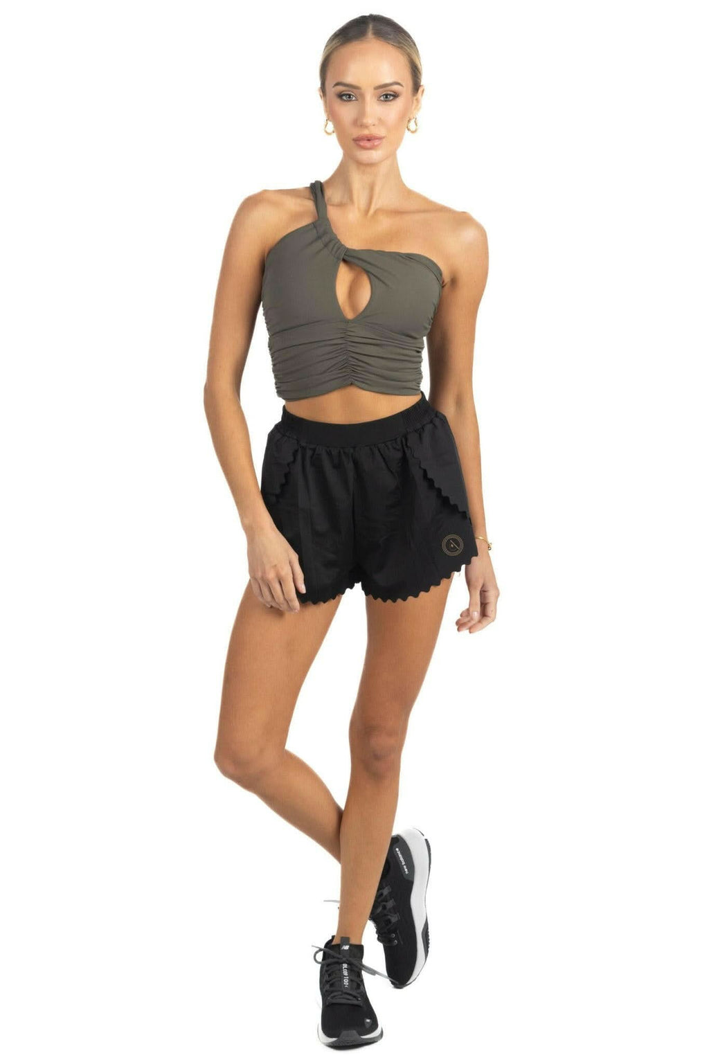 Chloe Romantic Scalloped Detailing Shorts in Black Akalia