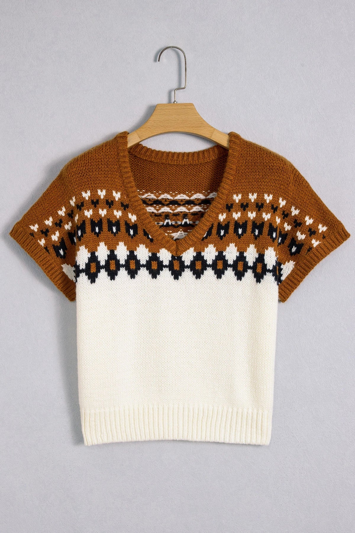 Western Geometric V-Neck Short Sleeve Knit T-Shirt Pretty Bash