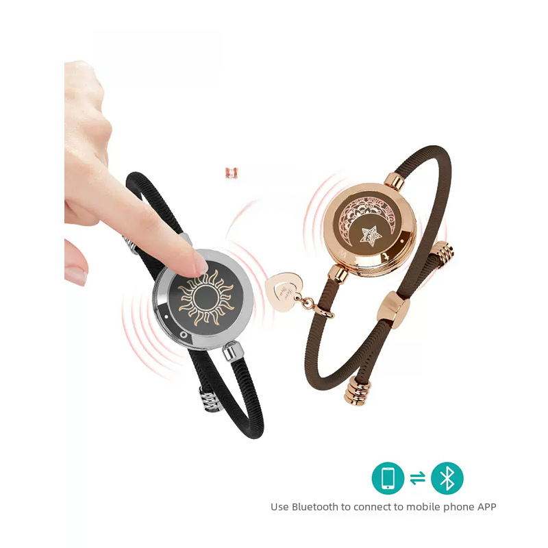 Totwoo Smart Bracelet with Flash & Vibration for Couples Wear for Art Thou