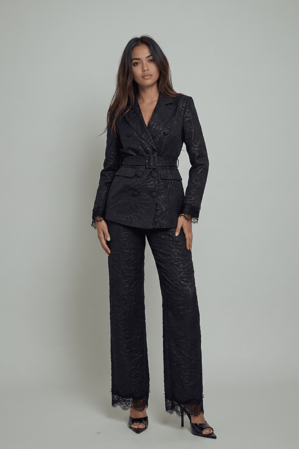 The Maison Jacquard Lace-Trim Trousers Akalia