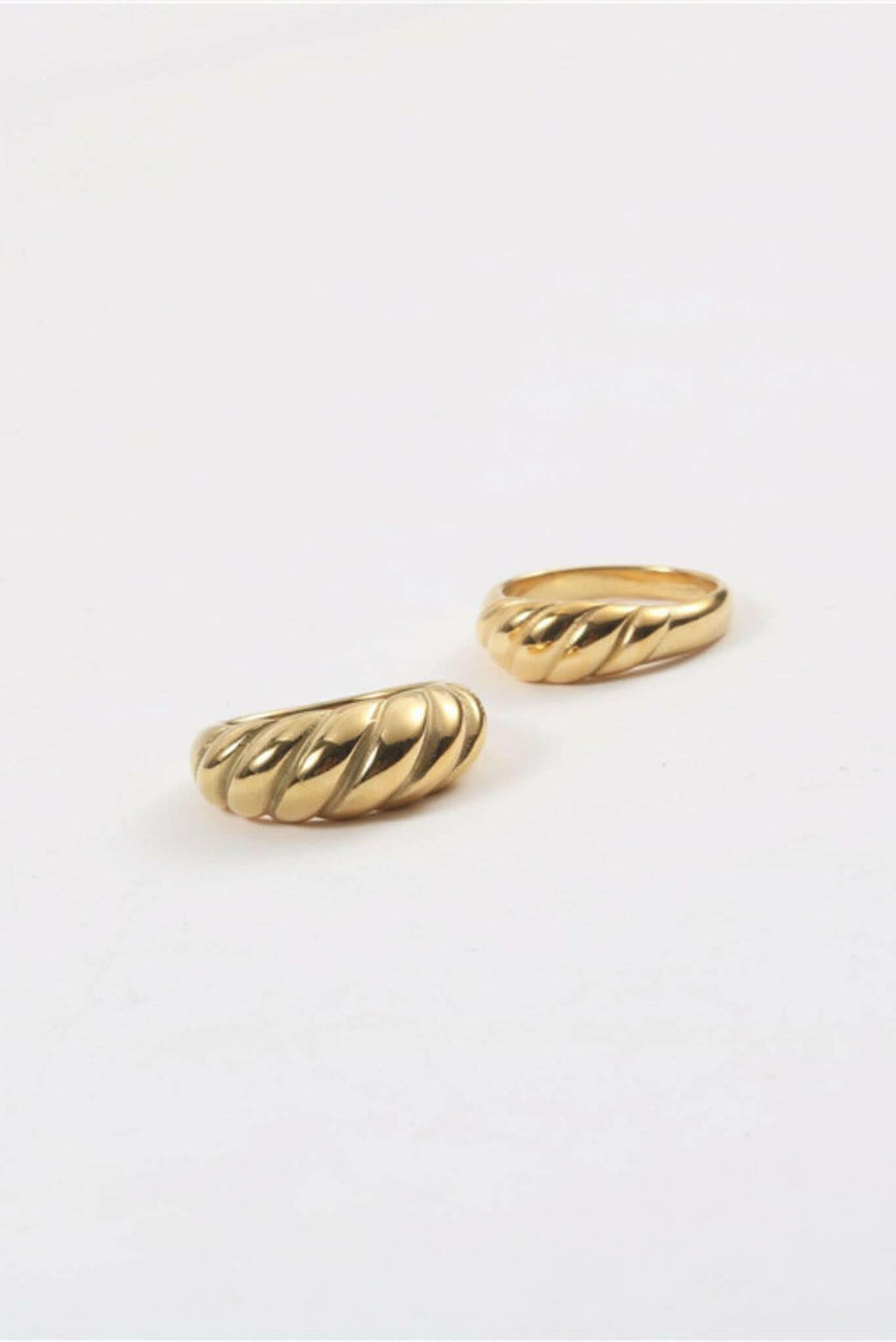 Waterproof 18K Gold-Plated Croissant Ring Akalia