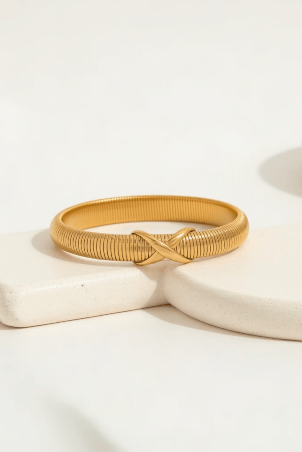 Waterproof Love Twist Bracelet Akalia
