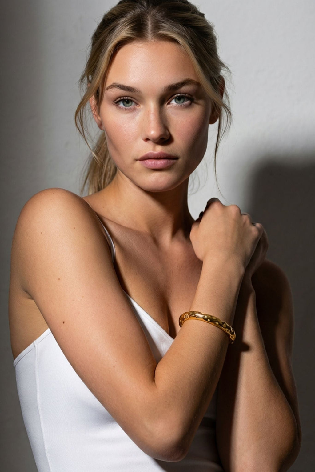 Waterproof Textured Gold Cuff Bracelet Akalia